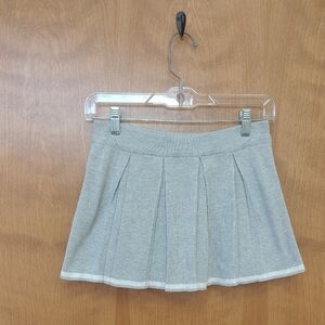 Daisy Light Gray Pleated Mini Skort